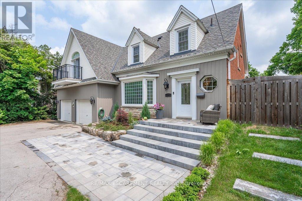 Property at 693 KING ROAD image 5