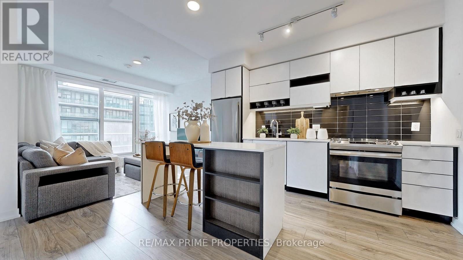 607 - 4065 Confederation Parkway, Mississauga, Ontario  L5B 0L4 - Photo 11 - W12046307