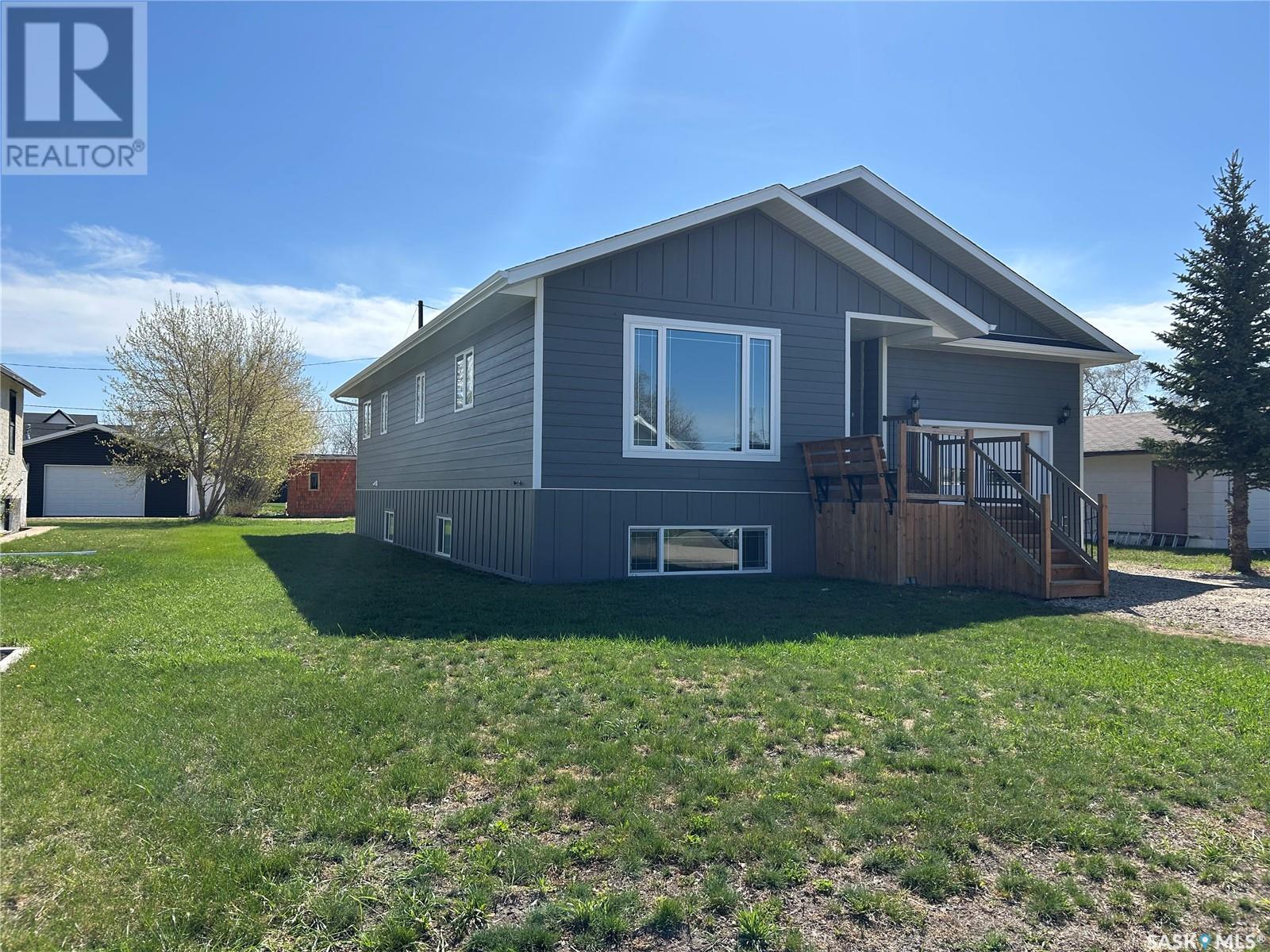 2909 Albert Street, Carrot River, Saskatchewan  S0E 0L0 - Photo 2 - SK999908