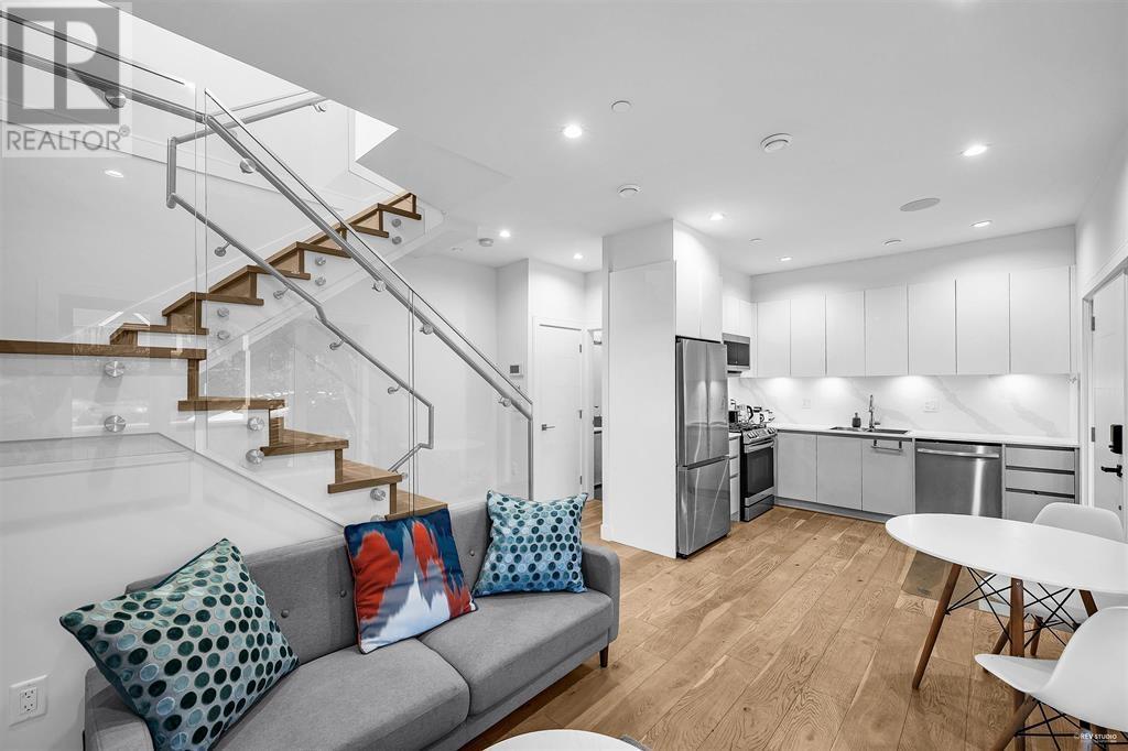 3433 Dundas Street, Vancouver, British Columbia  V5K 1R9 - Photo 7 - R2981348