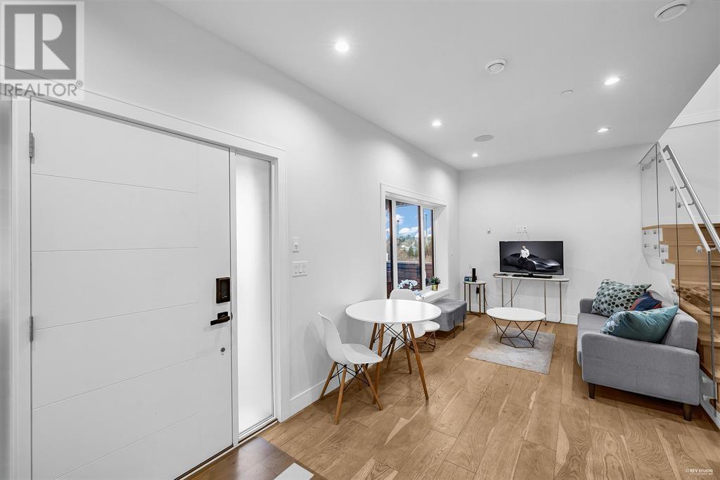 3433 Dundas Street, Vancouver, British Columbia  V5K 1R9 - Photo 14 - R2981348