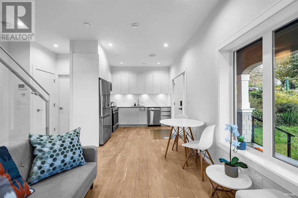 3433 Dundas Street, Vancouver, British Columbia  V5K 1R9 - Photo 12 - R2981348