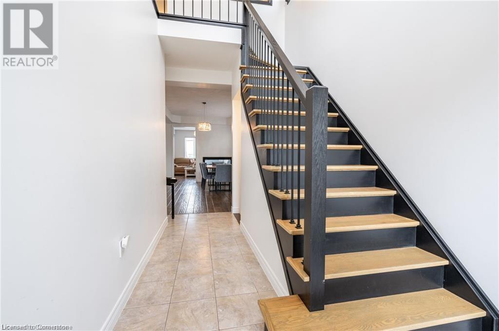 Property at 19 HAZELTON Avenue image 3