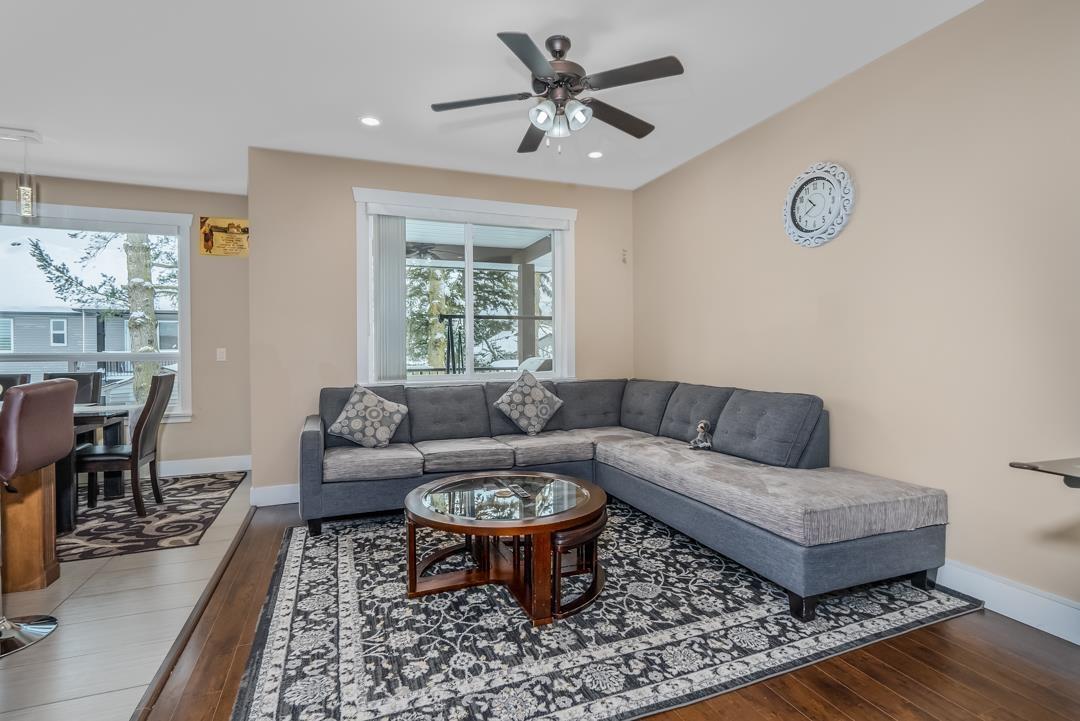 Property at 3118 ENGINEER COURT image 5
