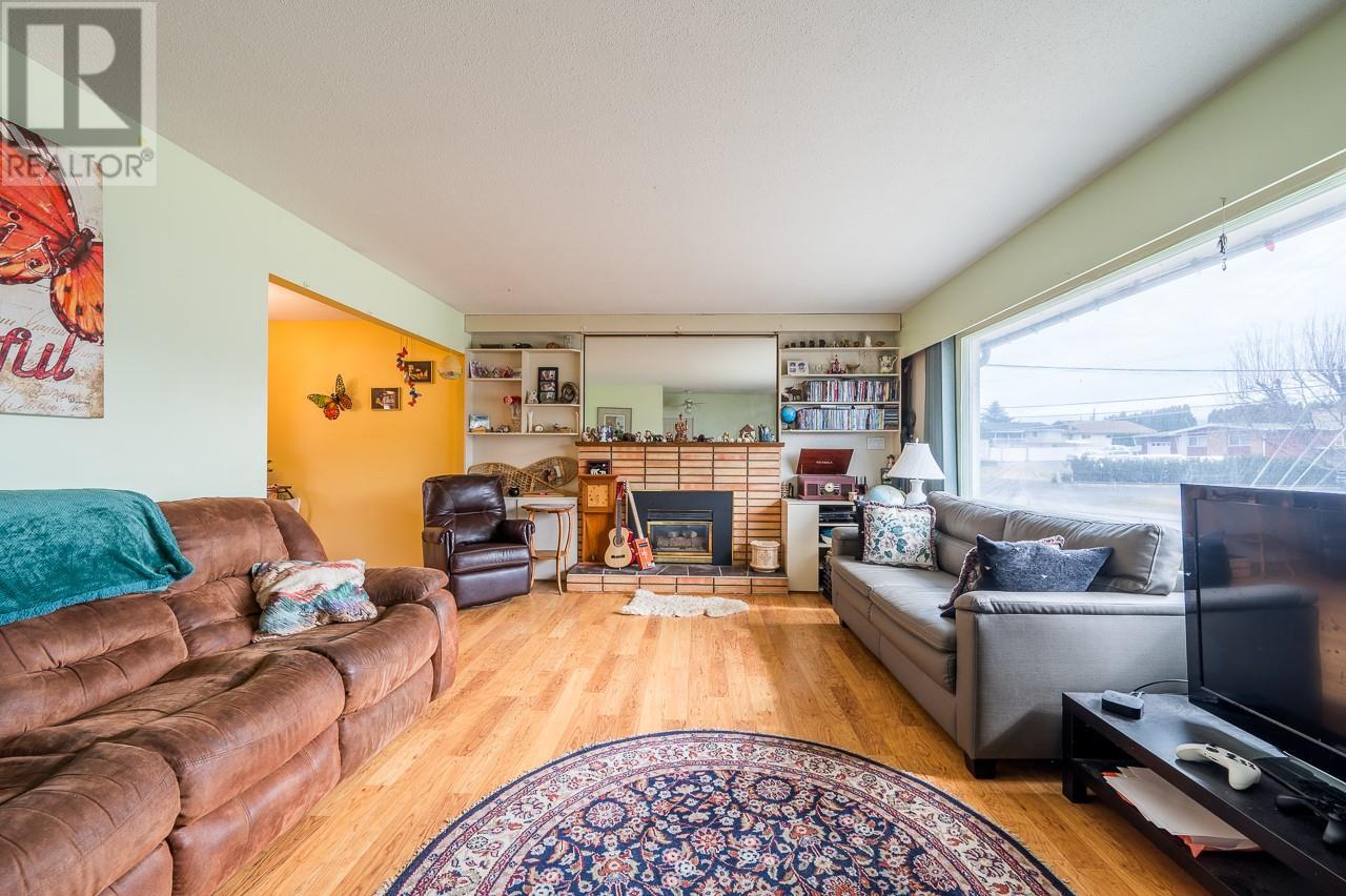 Property at 1838 Fleetwood Avenue Lot# 4 image 3