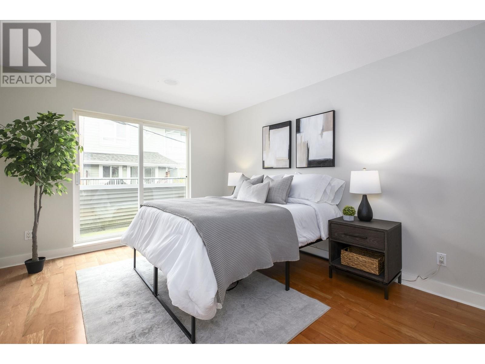 304 918 W 16th Street, North Vancouver, British Columbia  V7P 1R3 - Photo 11 - R2982905