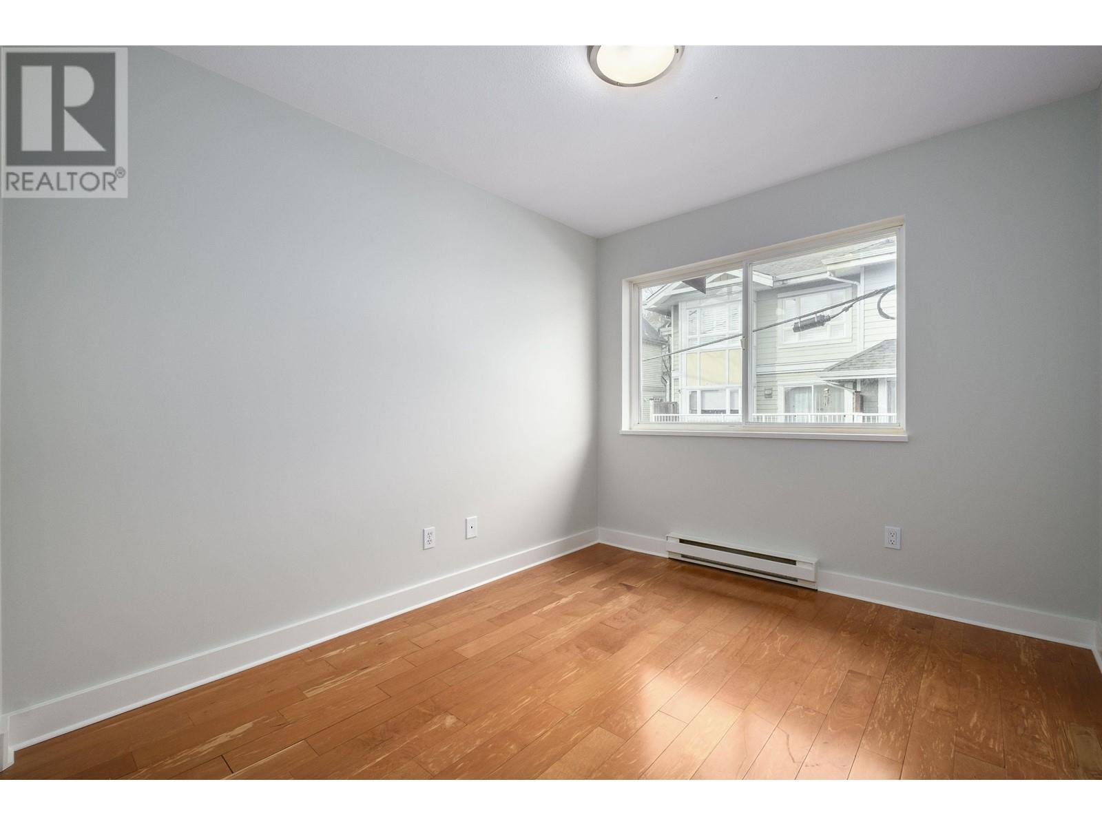 304 918 W 16th Street, North Vancouver, British Columbia  V7P 1R3 - Photo 16 - R2982905