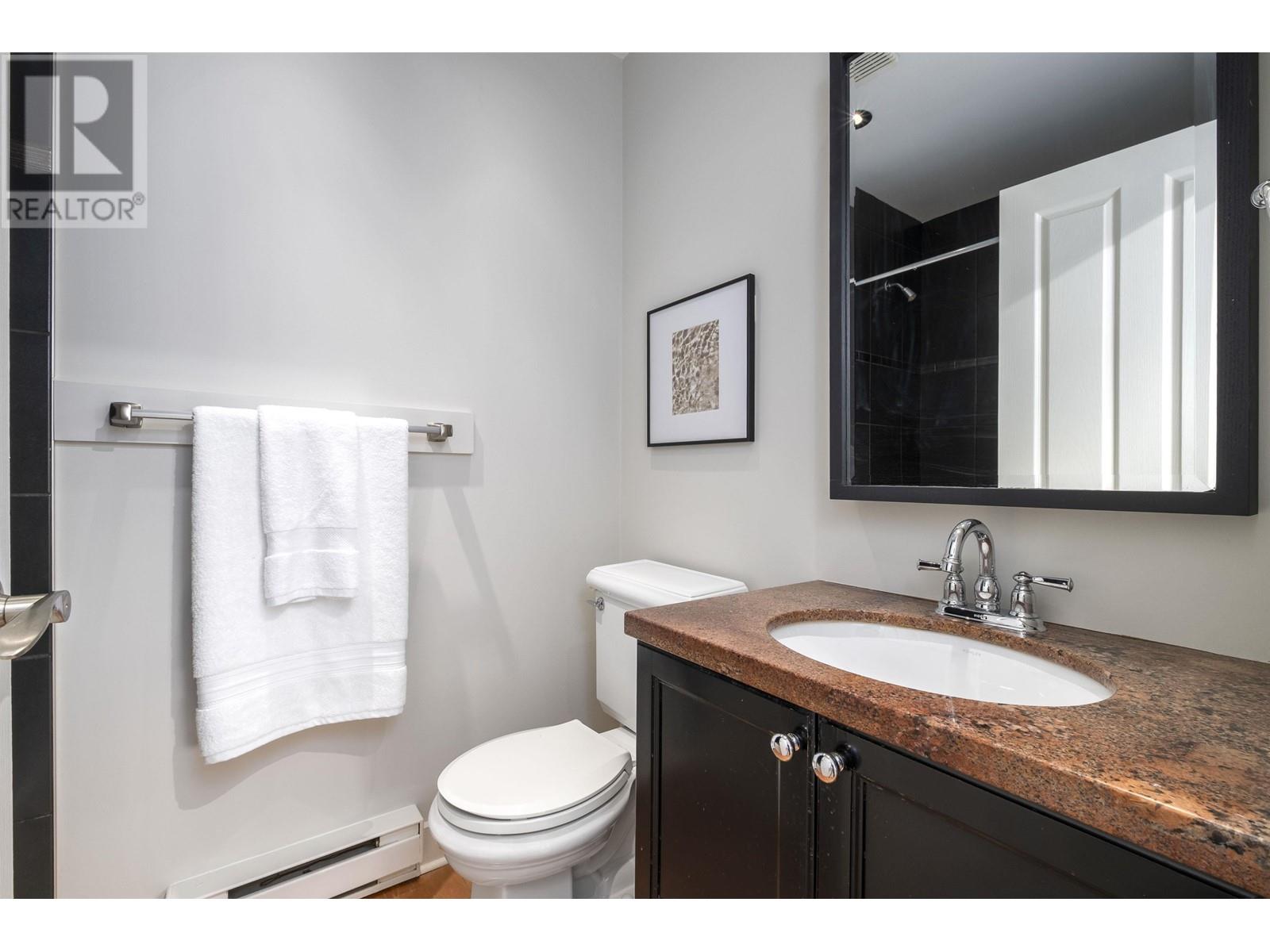 304 918 W 16th Street, North Vancouver, British Columbia  V7P 1R3 - Photo 18 - R2982905