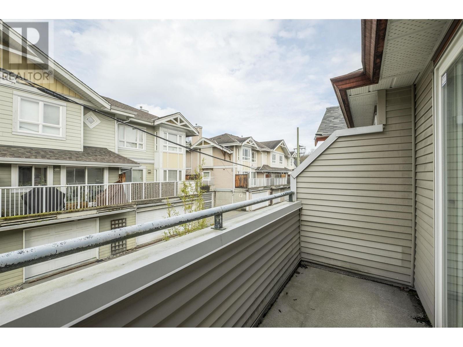 304 918 W 16th Street, North Vancouver, British Columbia  V7P 1R3 - Photo 27 - R2982905