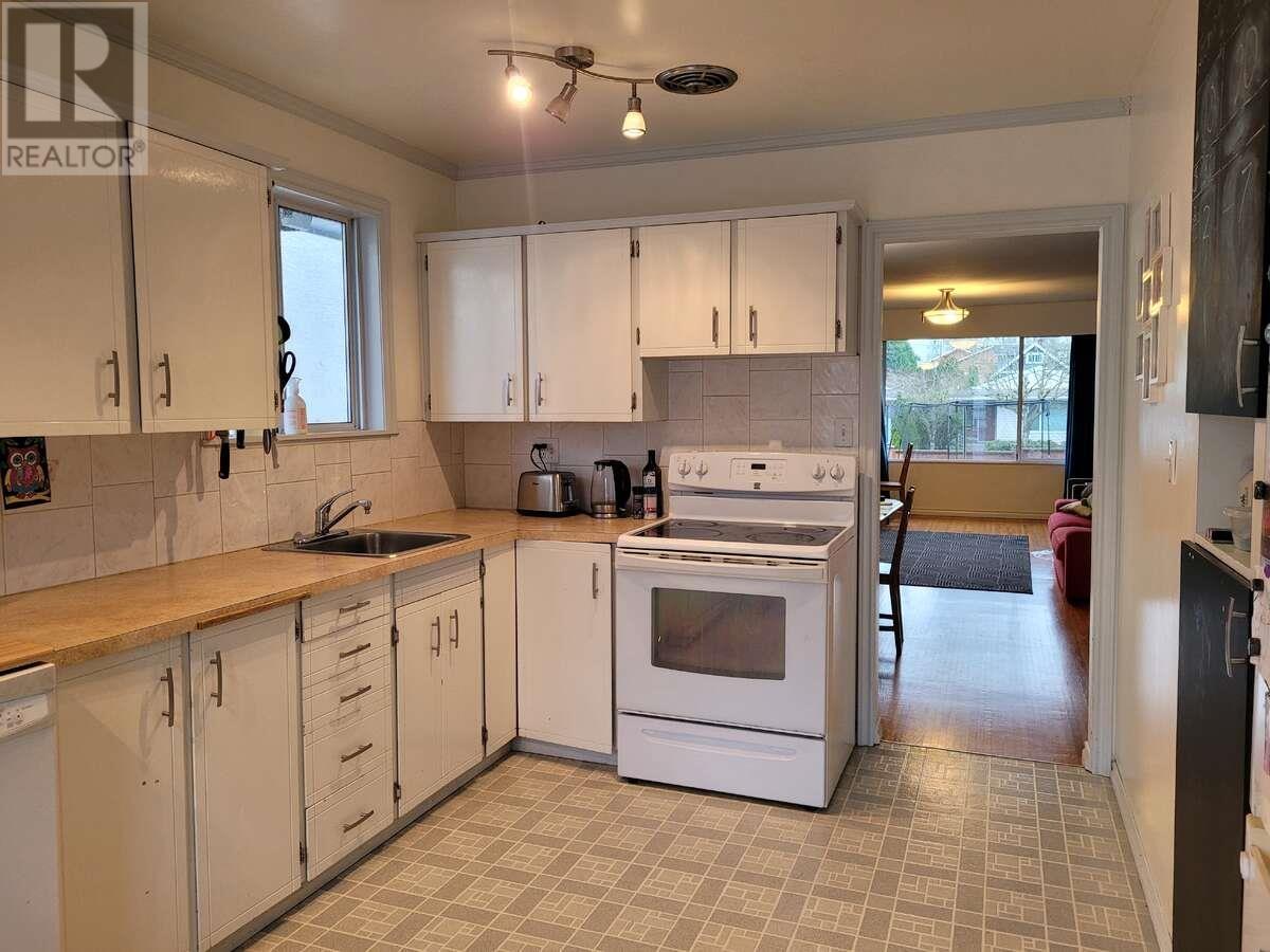 1756 Garden Avenue, North Vancouver, British Columbia  V7P 3A7 - Photo 15 - R2982880