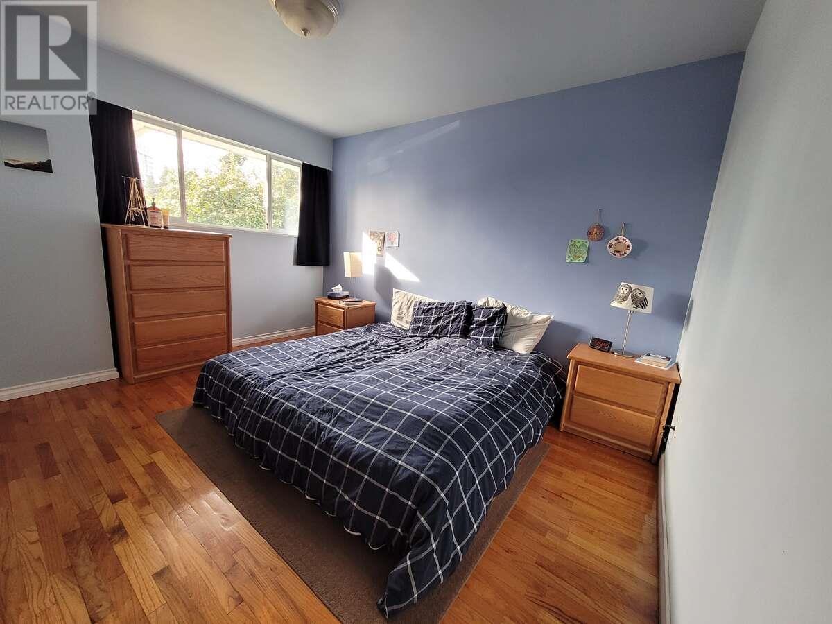 Property at 1756 GARDEN AVENUE image 5