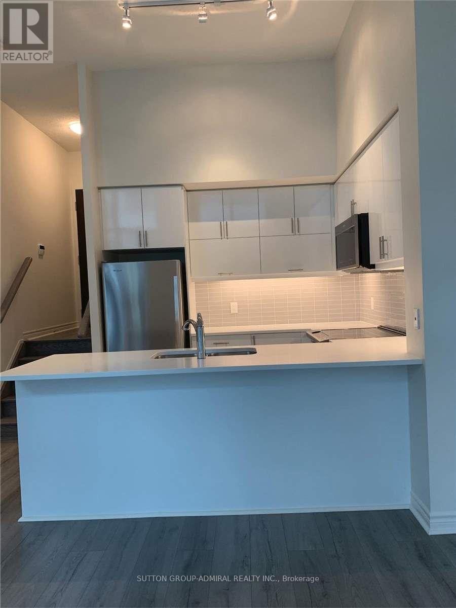 Th02 - 39 Annie Craig Drive, Toronto, Ontario  M8V 0C5 - Photo 10 - W12046408