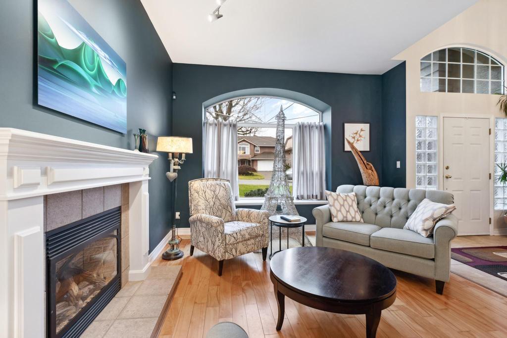 33071 Hawthorne Avenue, Mission, British Columbia  V2V 6Z1 - Photo 7 - R2982754