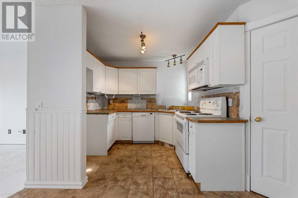 108 5 Street, Diamond Valley, Alberta  T0L 0H0 - Photo 6 - A2205858