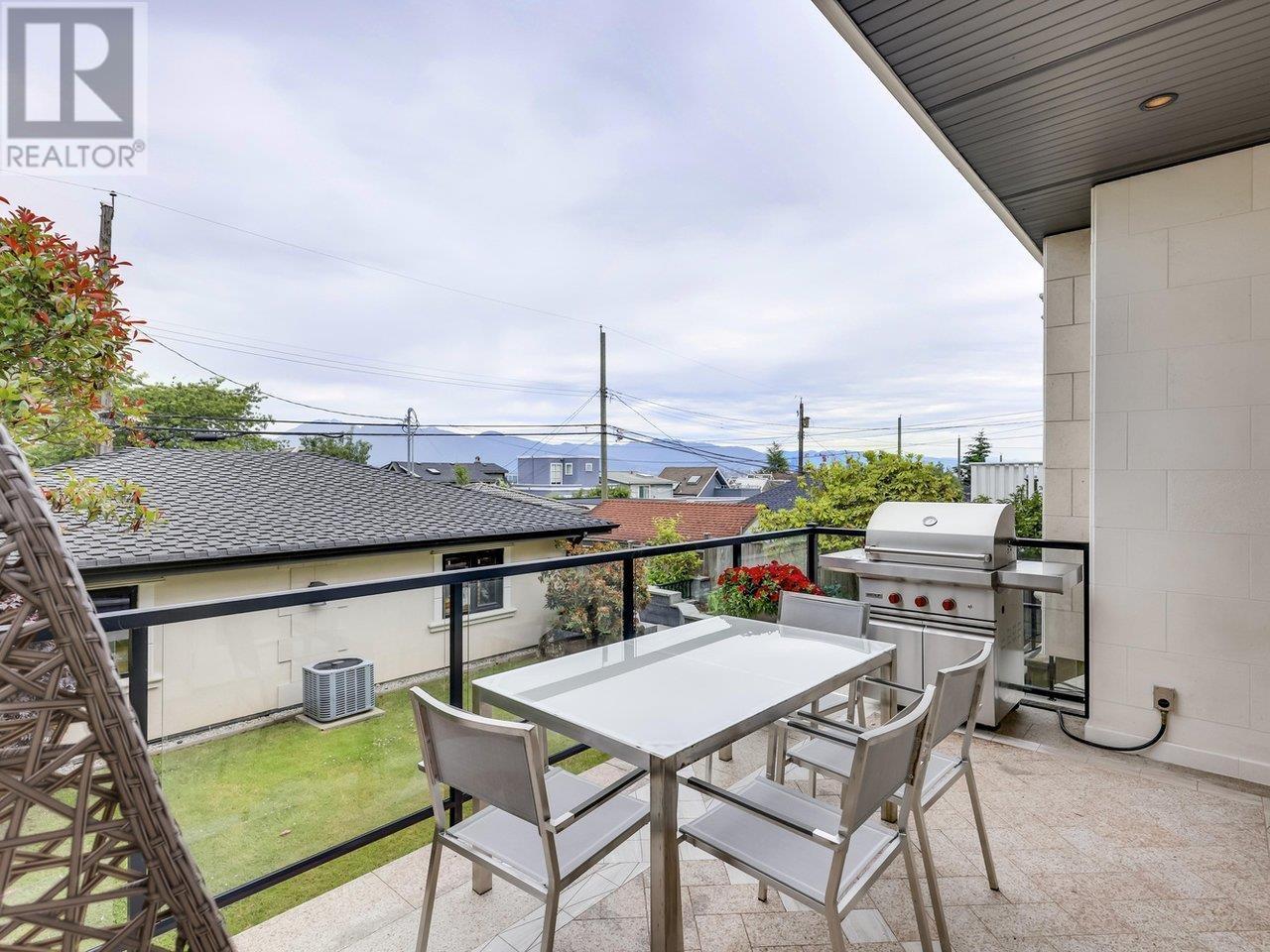 3963 W 11th Avenue, Vancouver, British Columbia  V6R 2L1 - Photo 35 - R2982818