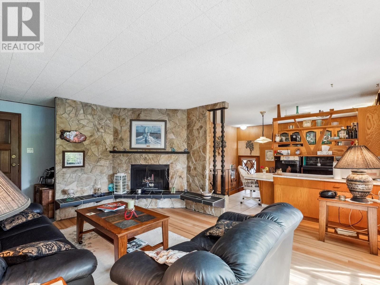 Property at 1150 MARIANNA Crescent image 1