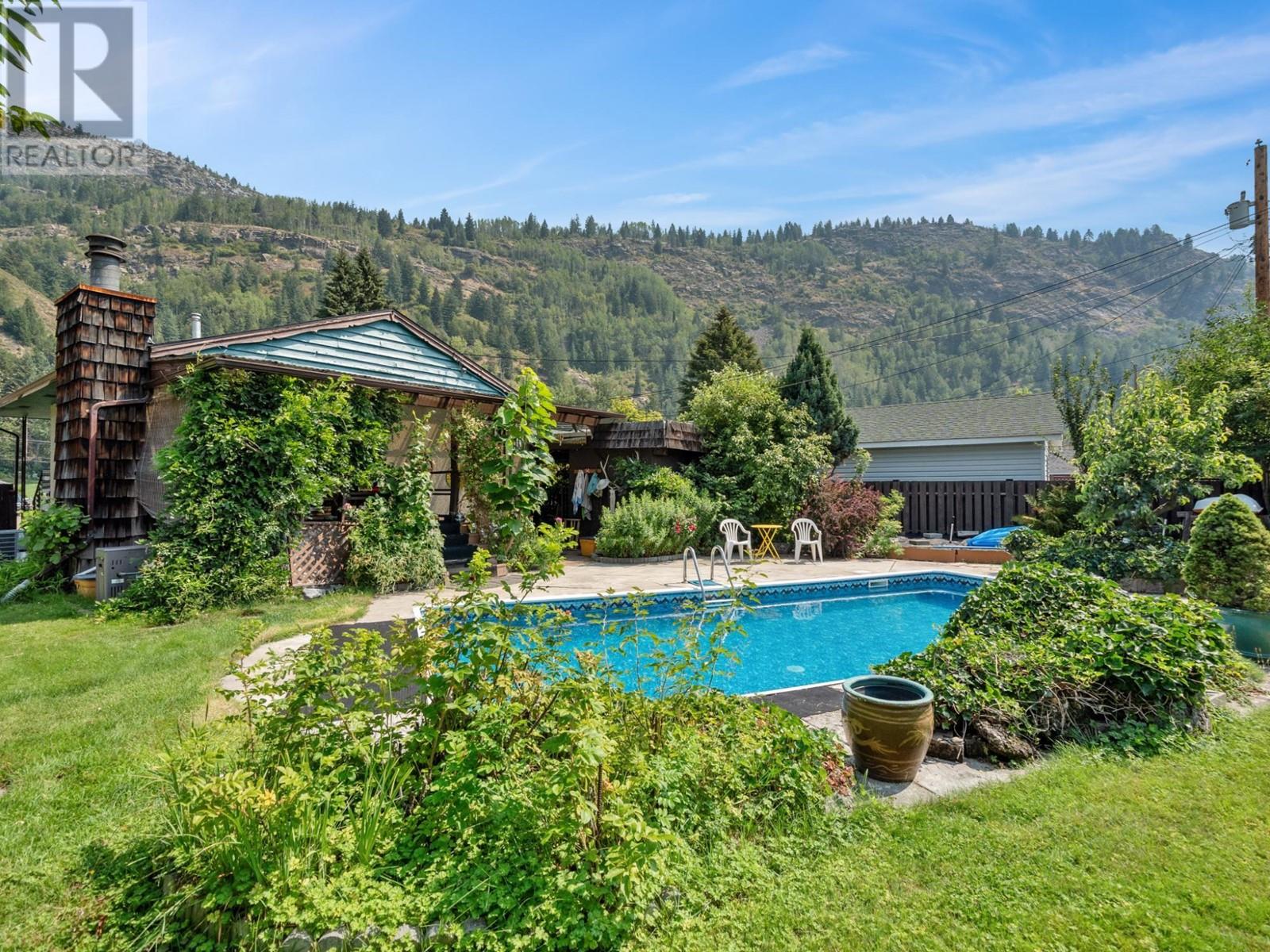1150 Marianna Crescent, Trail, British Columbia  V1R 1E1 - Photo 57 - 10340584