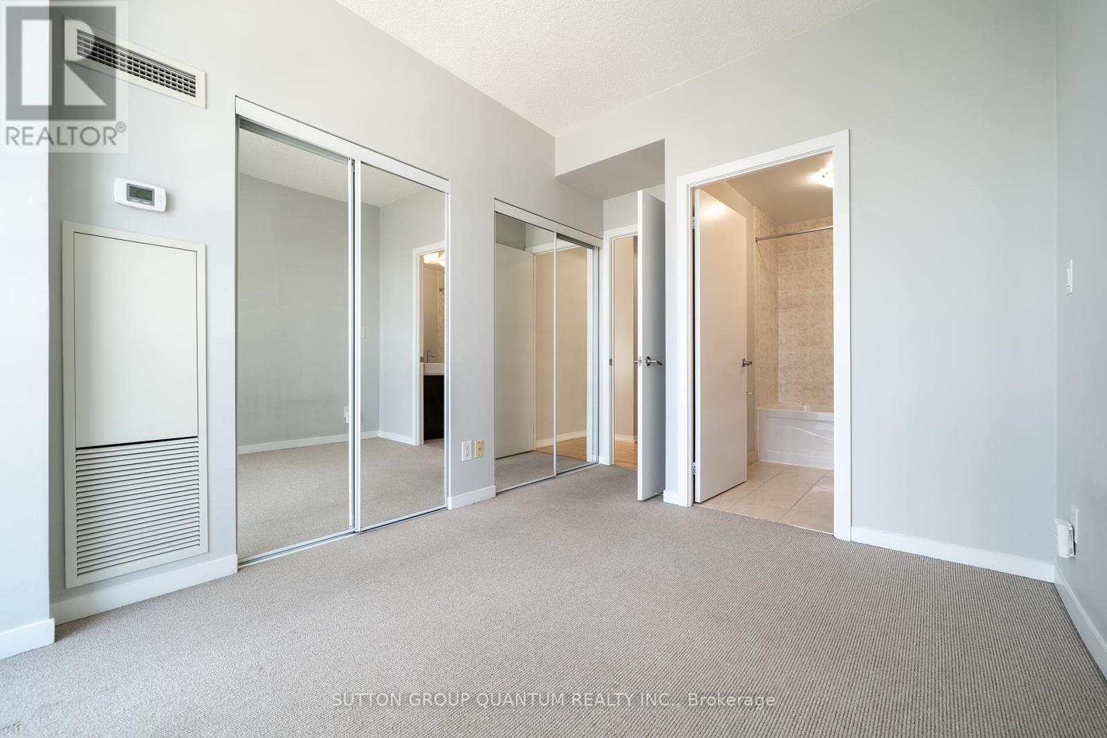 2407 - 55 Bremner Boulevard, Toronto, Ontario  M5J 0A6 - Photo 10 - C12046467
