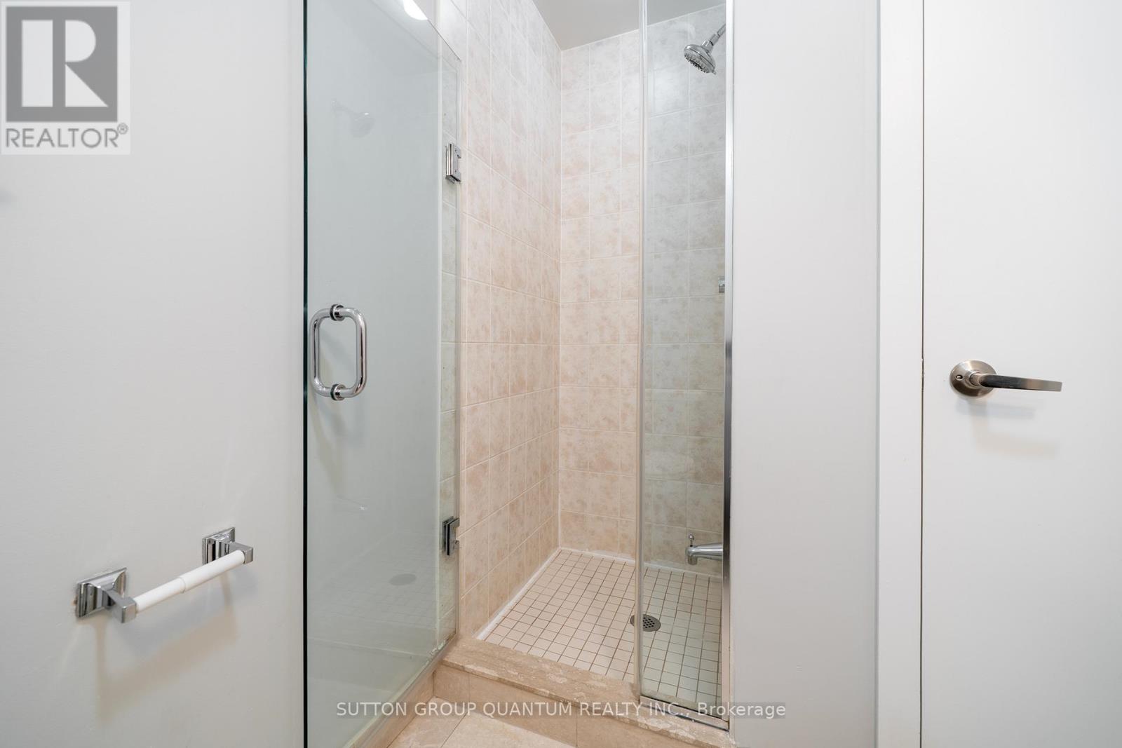 2407 - 55 Bremner Boulevard, Toronto, Ontario  M5J 0A6 - Photo 14 - C12046467