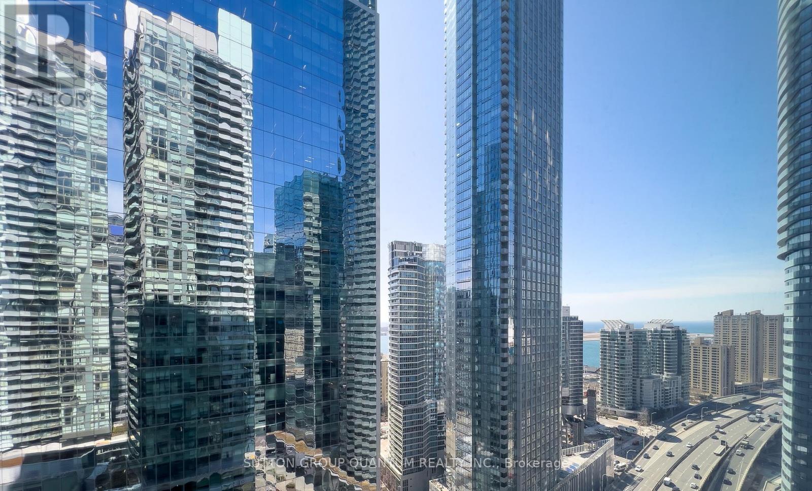 2407 - 55 Bremner Boulevard, Toronto, Ontario  M5J 0A6 - Photo 17 - C12046467