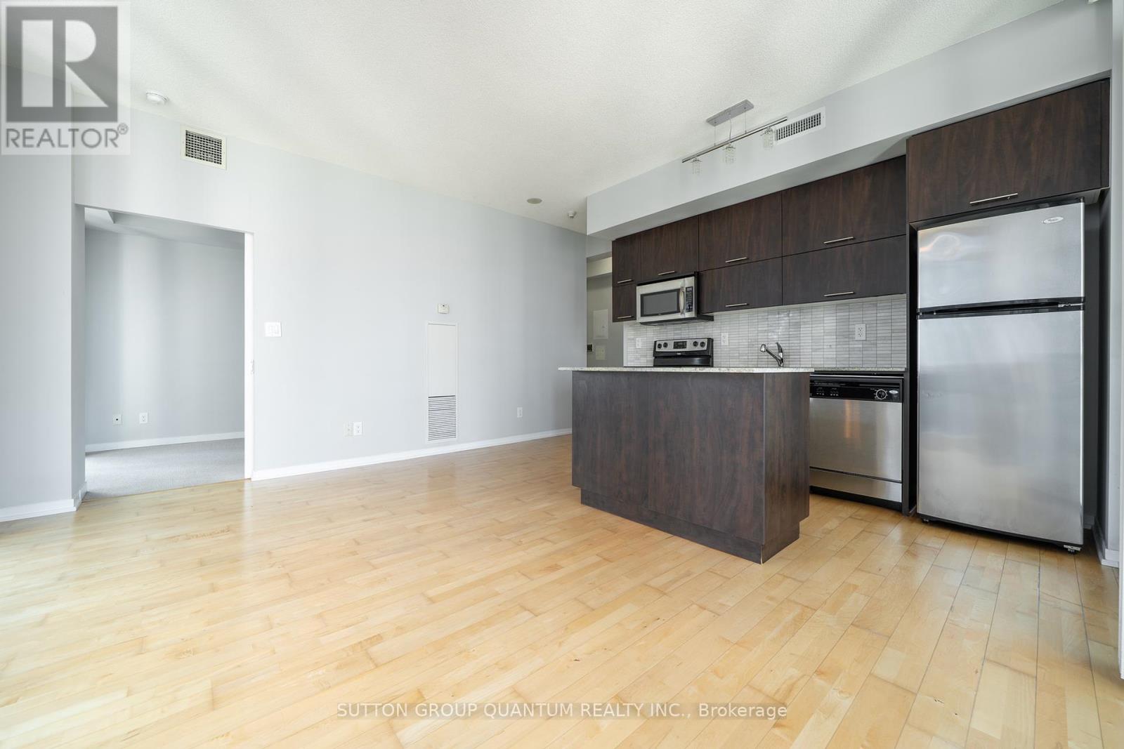 2407 - 55 Bremner Boulevard, Toronto, Ontario  M5J 0A6 - Photo 5 - C12046467