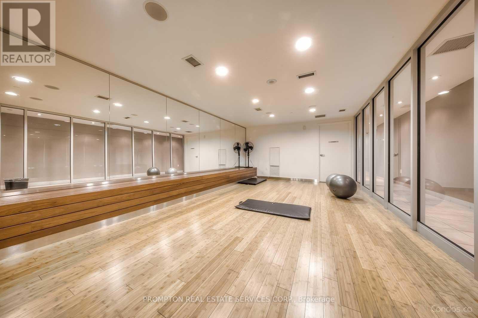 930 - 21 Iceboat Terrace, Toronto, Ontario  M5V 4A9 - Photo 18 - C12046497