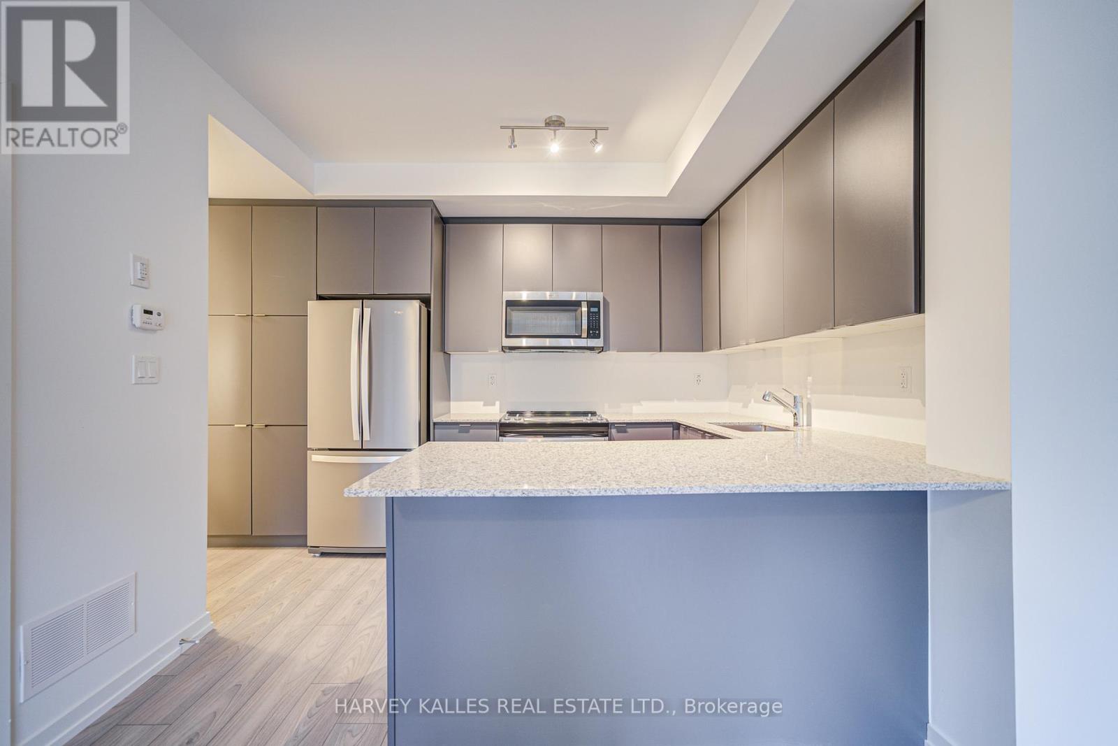 120 - 24-11 Lytham Green Circle, Newmarket (Glenway Estates), Ontario  L3Y 0H5 - Photo 15 - N12046439