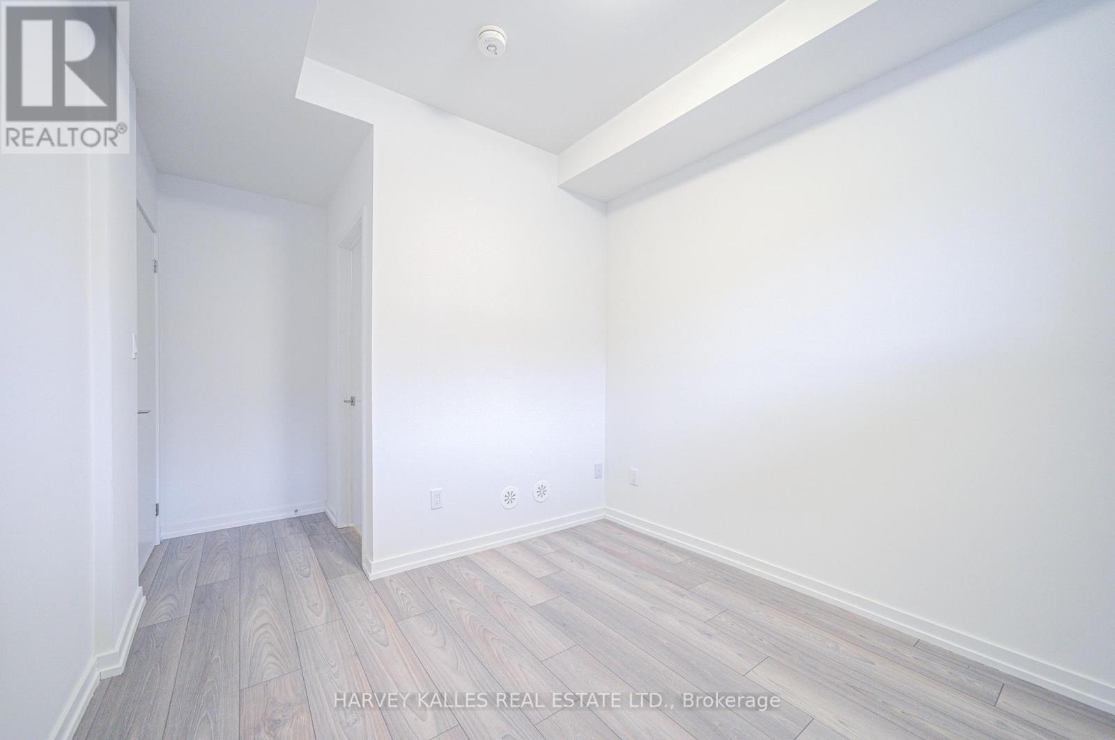 120 - 24-11 Lytham Green Circle, Newmarket (Glenway Estates), Ontario  L3Y 0H5 - Photo 29 - N12046439