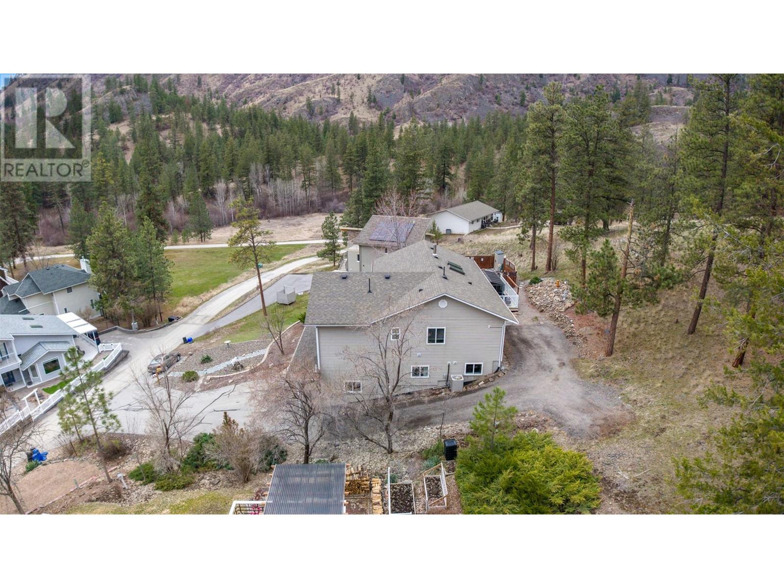 Property at 105 Par Boulevard image 3