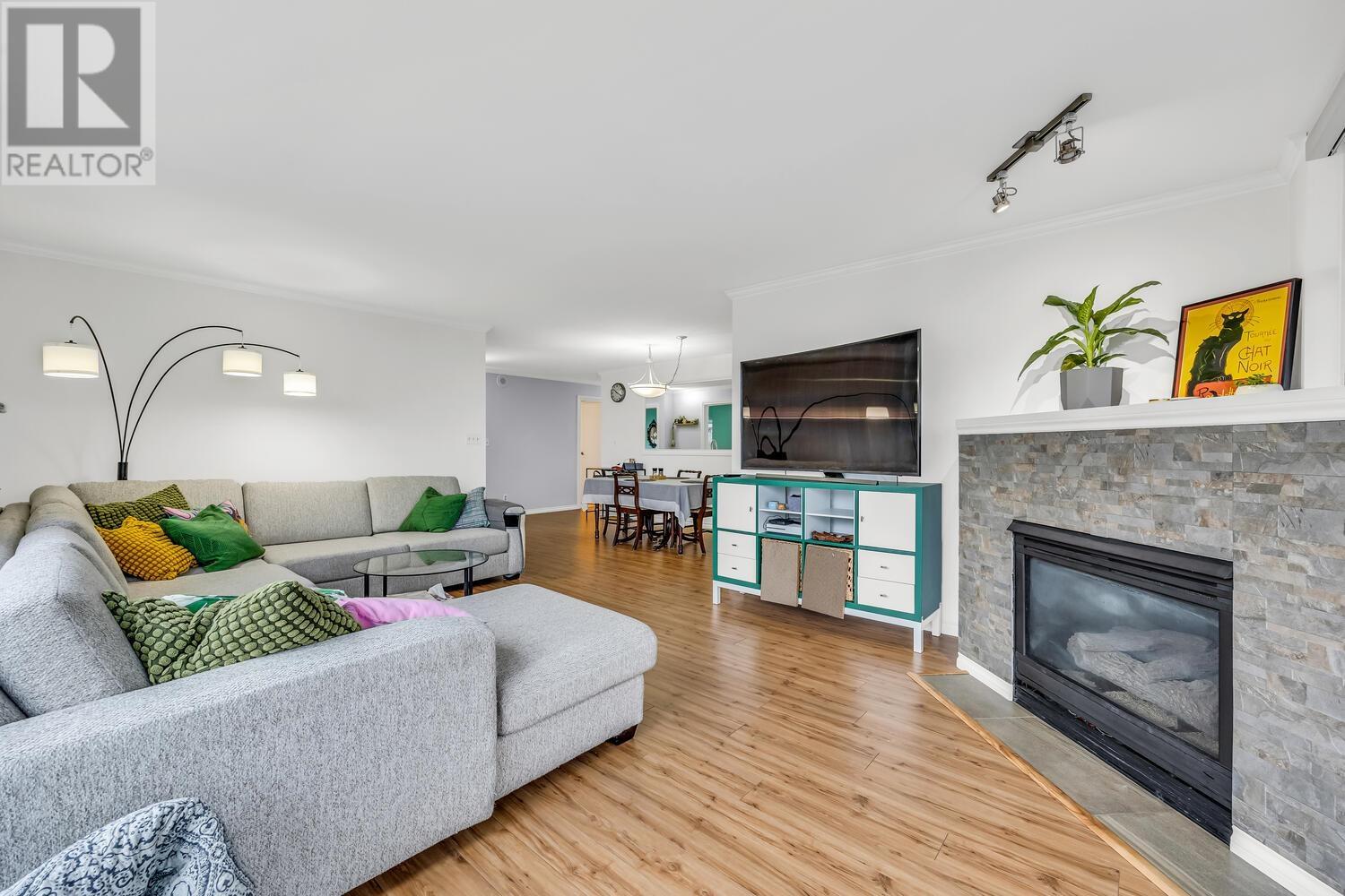 606 98 Tenth Street, New Westminster, British Columbia  V3M 6L8 - Photo 3 - R2982178