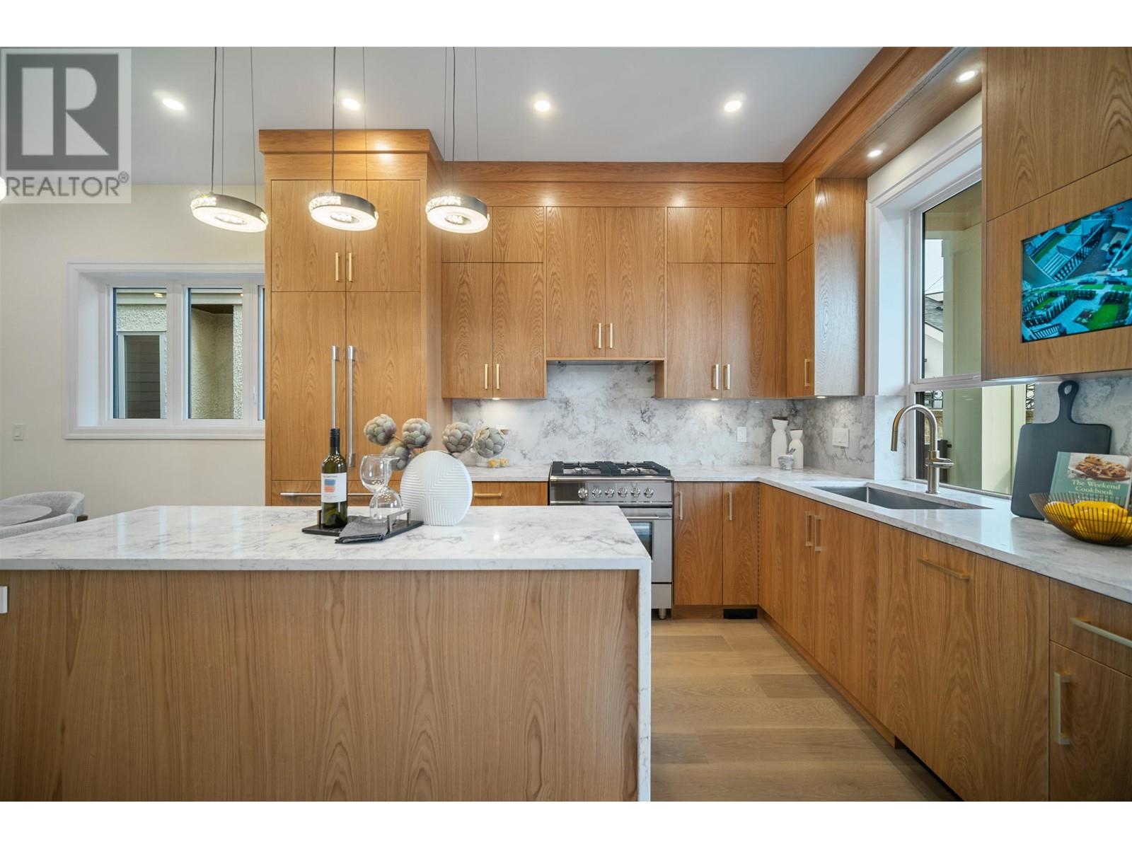 6728 Dumfries Street, Vancouver, British Columbia  V5P 3B9 - Photo 8 - R2982909