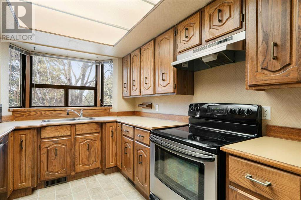 Property at 203, 3719C 49 Street NW image 5