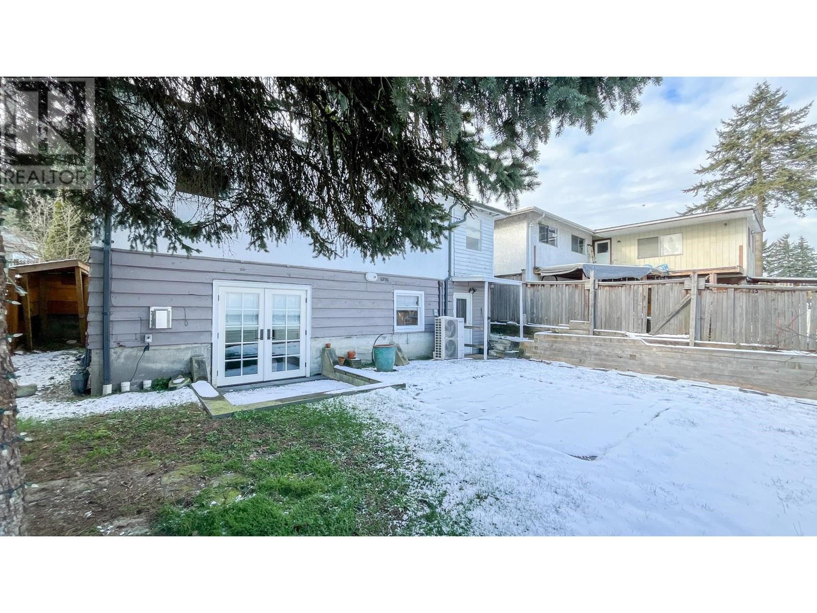 Property at 414 WILSON STREET image 4