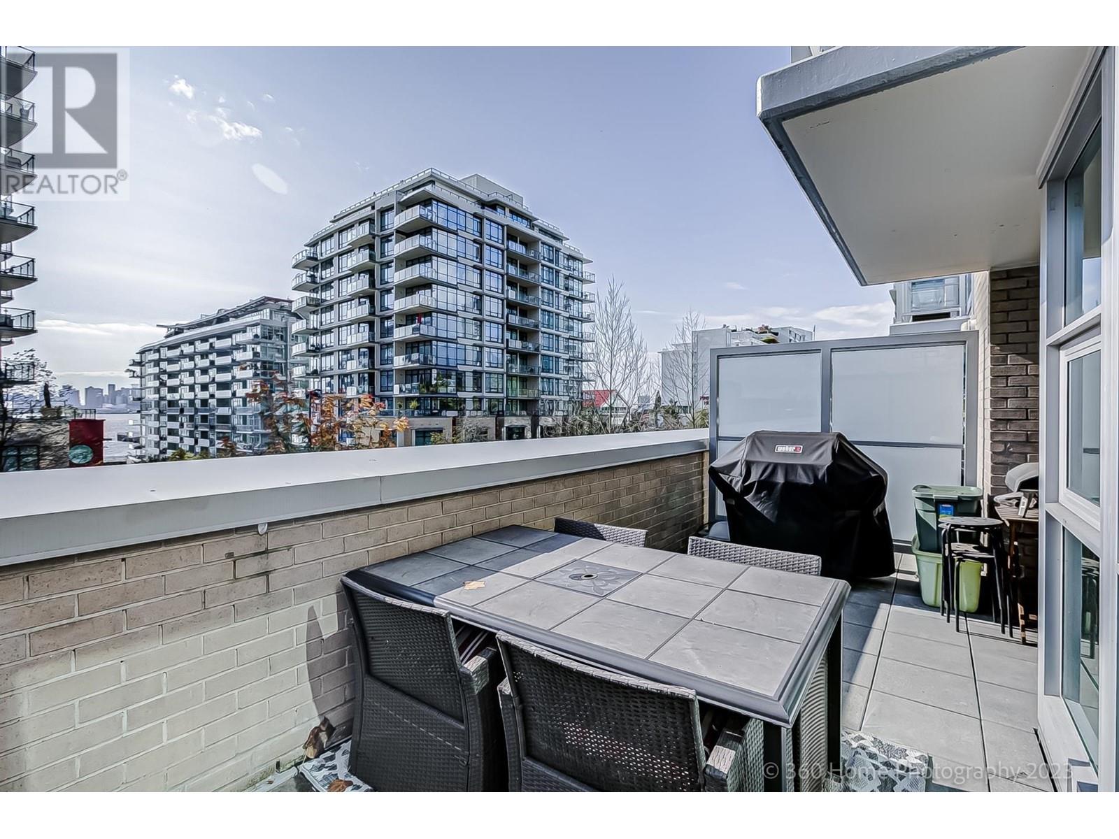 304 188 E Esplanade, North Vancouver, British Columbia  V7L 4Y1 - Photo 14 - R2982778