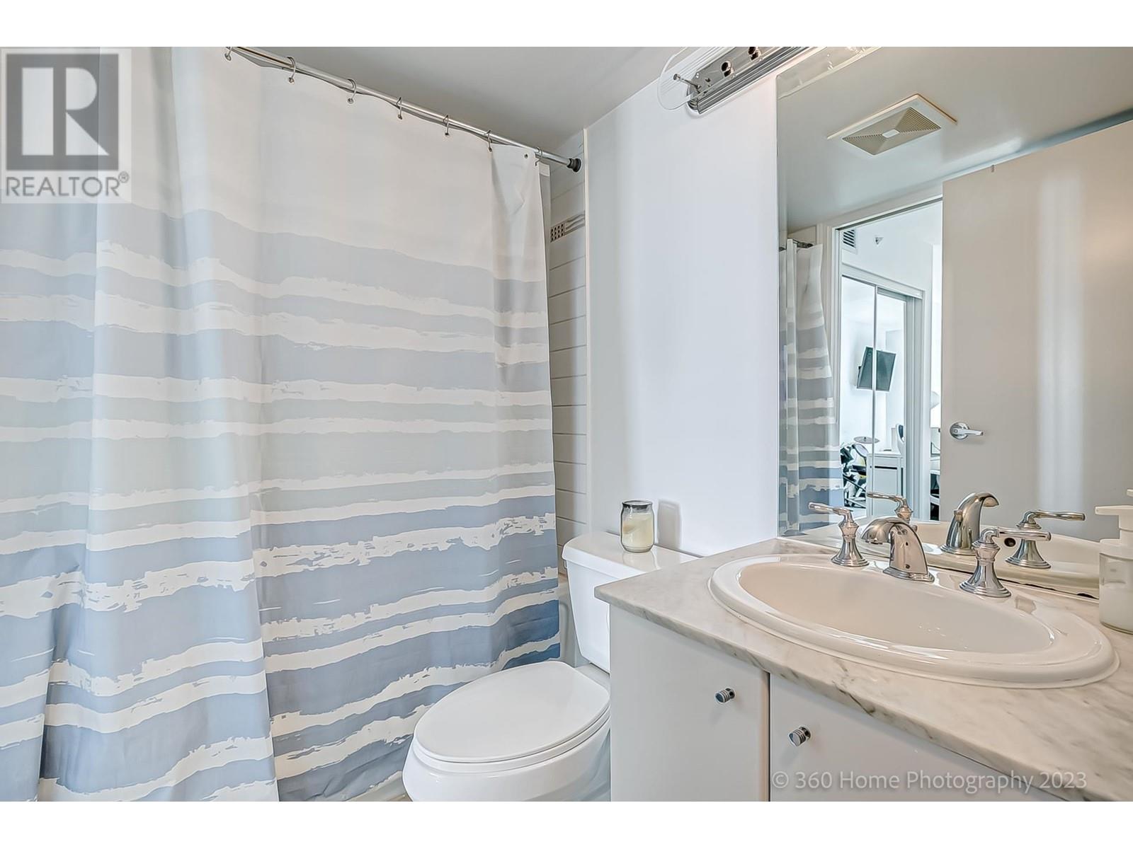304 188 E Esplanade, North Vancouver, British Columbia  V7L 4Y1 - Photo 10 - R2982778