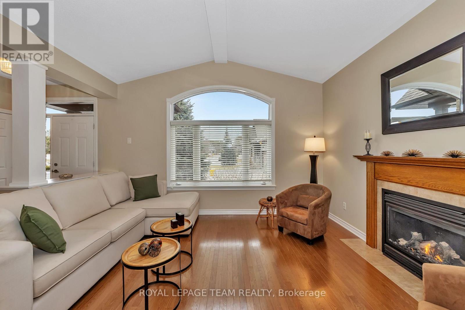24 Magnolia Way, North Grenville, Ontario  K0G 1J0 - Photo 9 - X12046532