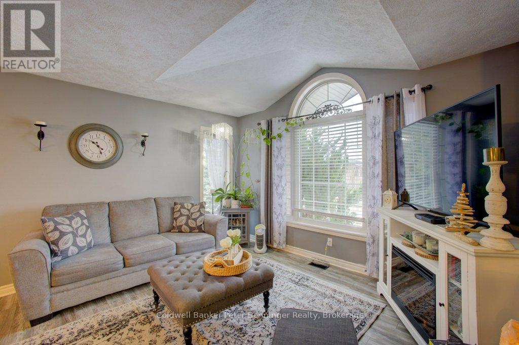 502 Buckby Lane, Saugeen Shores, Ontario N0H 2C1 - Photo 11 - X12046545