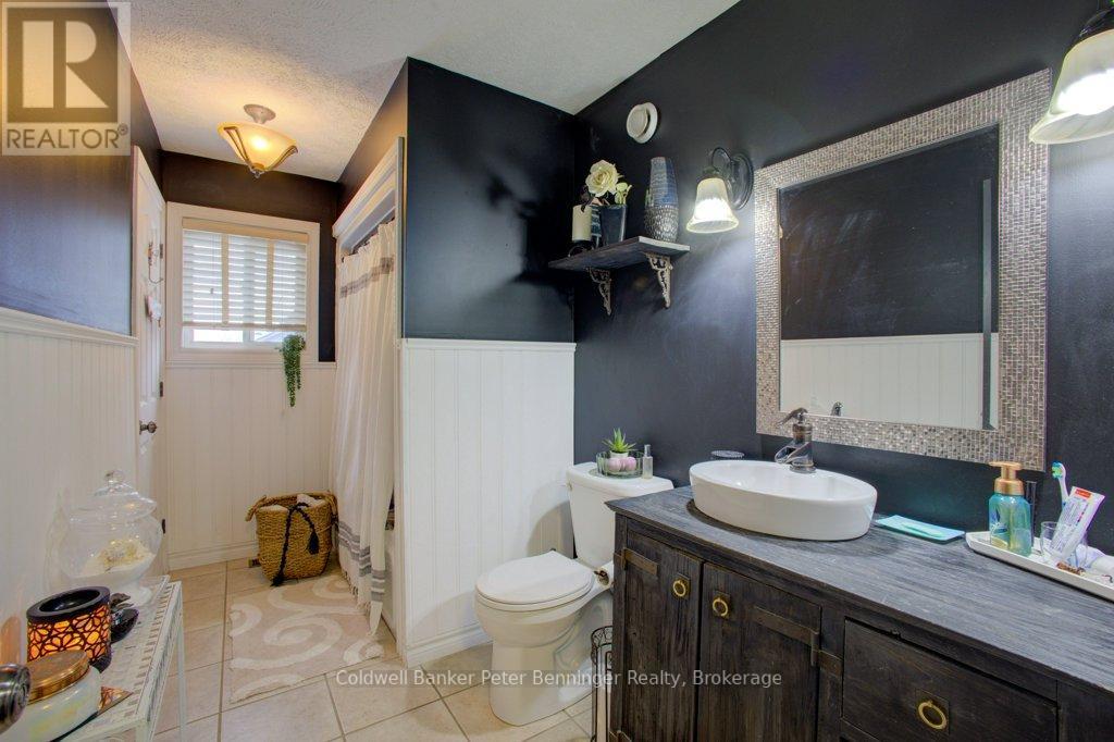 502 Buckby Lane, Saugeen Shores, Ontario N0H 2C1 - Photo 18 - X12046545