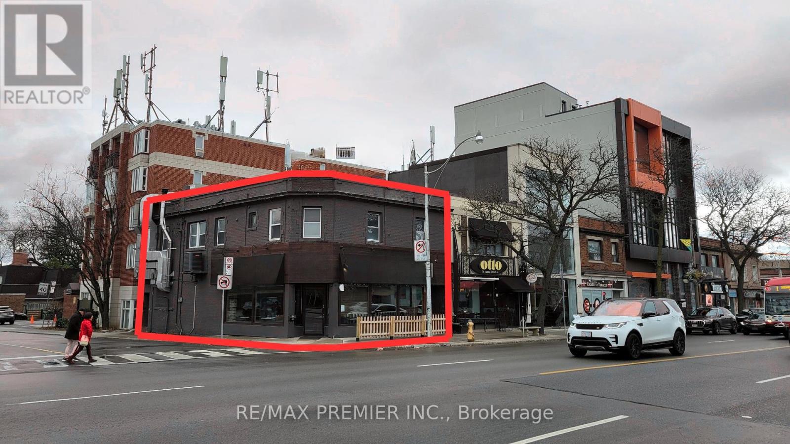 Property at 3443 YONGE STREET image 2