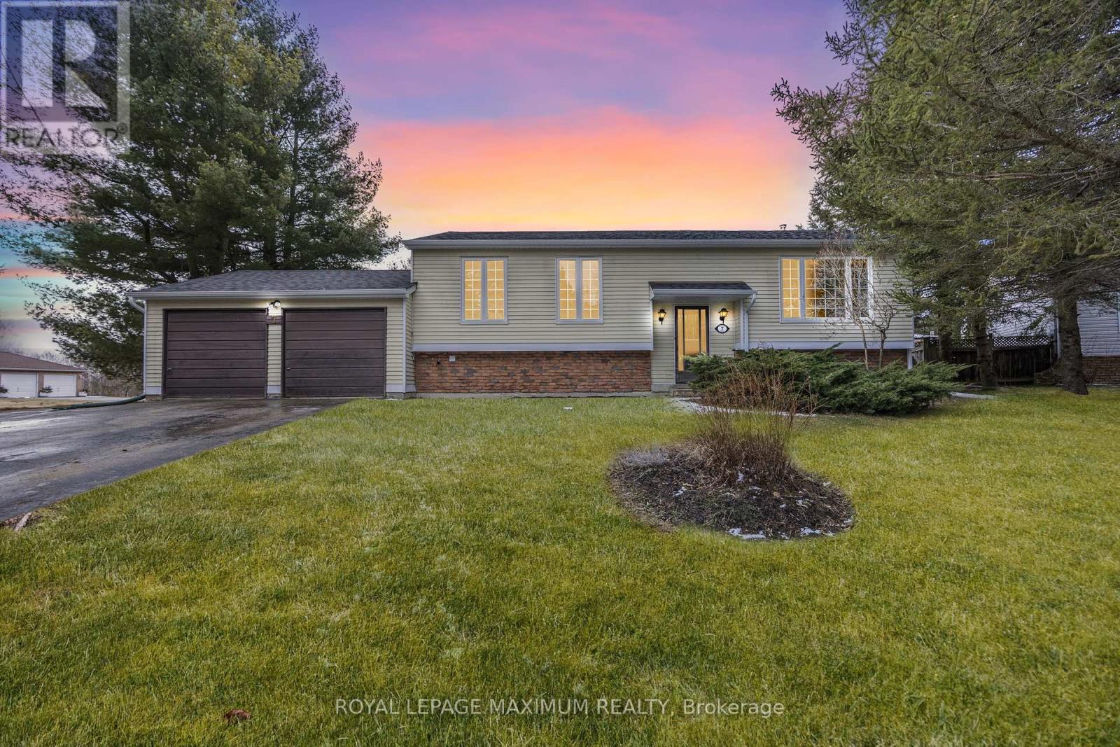 7 Princess Drive, Adjala-Tosorontio, Ontario  L0M 1M0 - Photo 1 - N12046531