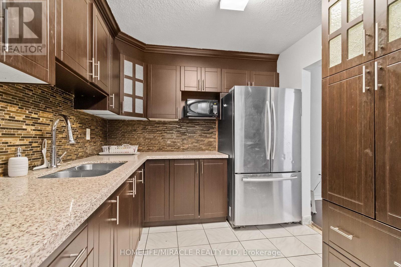605 - 49 Silverstone Drive, Toronto, Ontario  M9V 3G2 - Photo 17 - W12046535