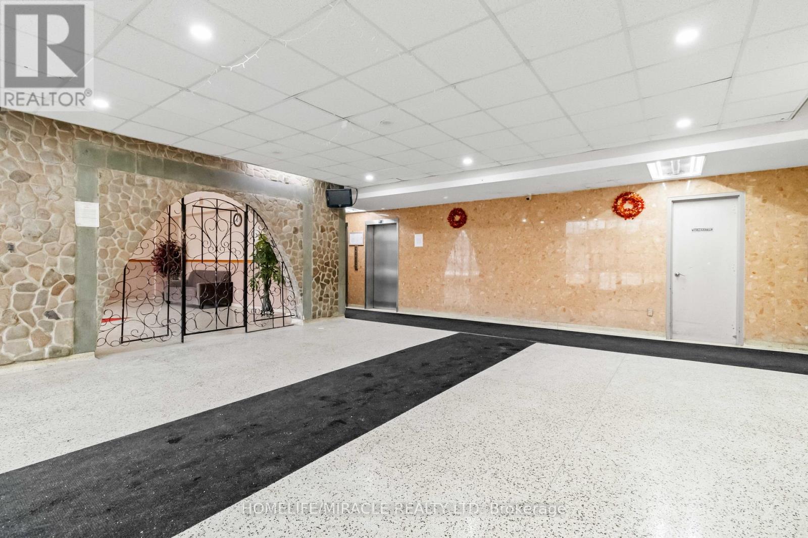 605 - 49 Silverstone Drive, Toronto, Ontario  M9V 3G2 - Photo 3 - W12046535
