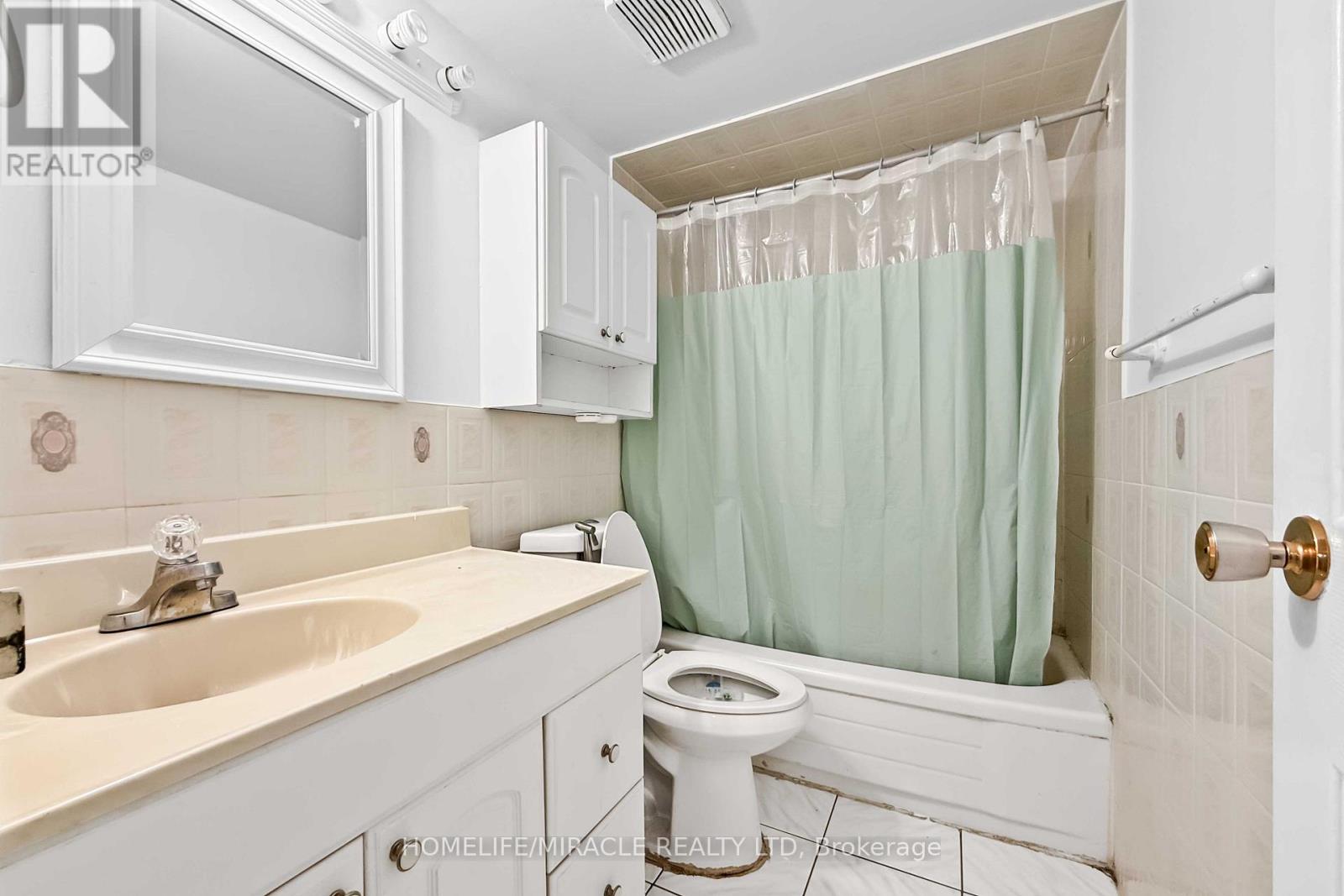 605 - 49 Silverstone Drive, Toronto, Ontario  M9V 3G2 - Photo 30 - W12046535