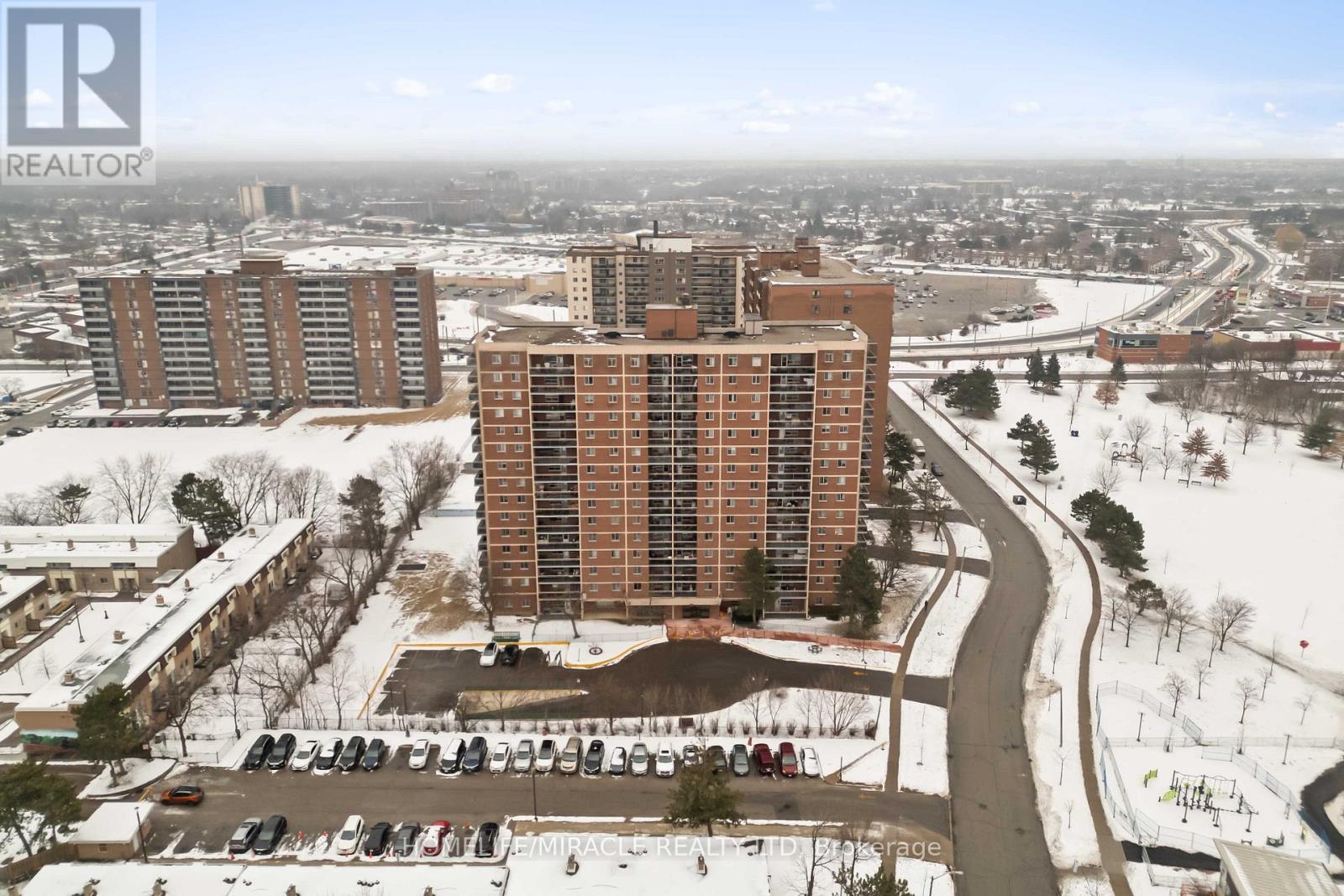 605 - 49 Silverstone Drive, Toronto, Ontario  M9V 3G2 - Photo 31 - W12046535