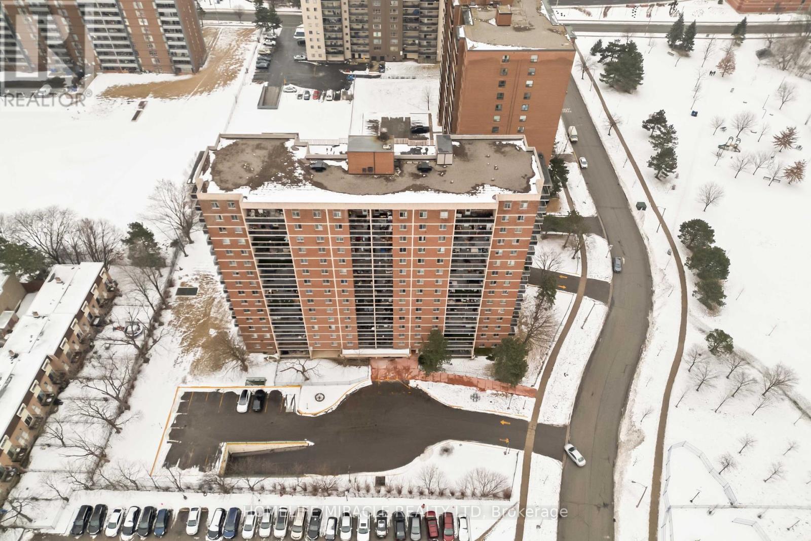605 - 49 Silverstone Drive, Toronto, Ontario  M9V 3G2 - Photo 32 - W12046535