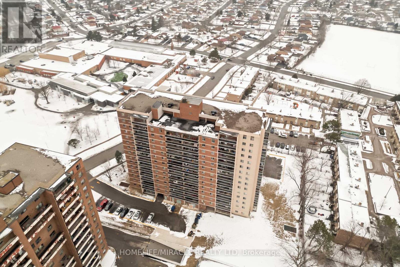 605 - 49 Silverstone Drive, Toronto, Ontario  M9V 3G2 - Photo 34 - W12046535
