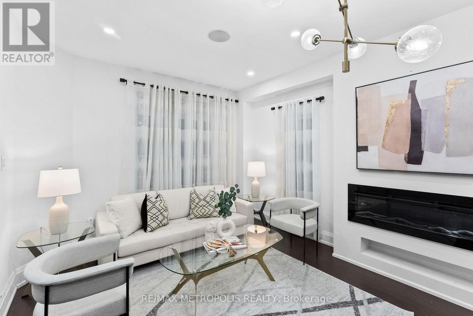 Property at 60 GALLVIEW LANE image 4