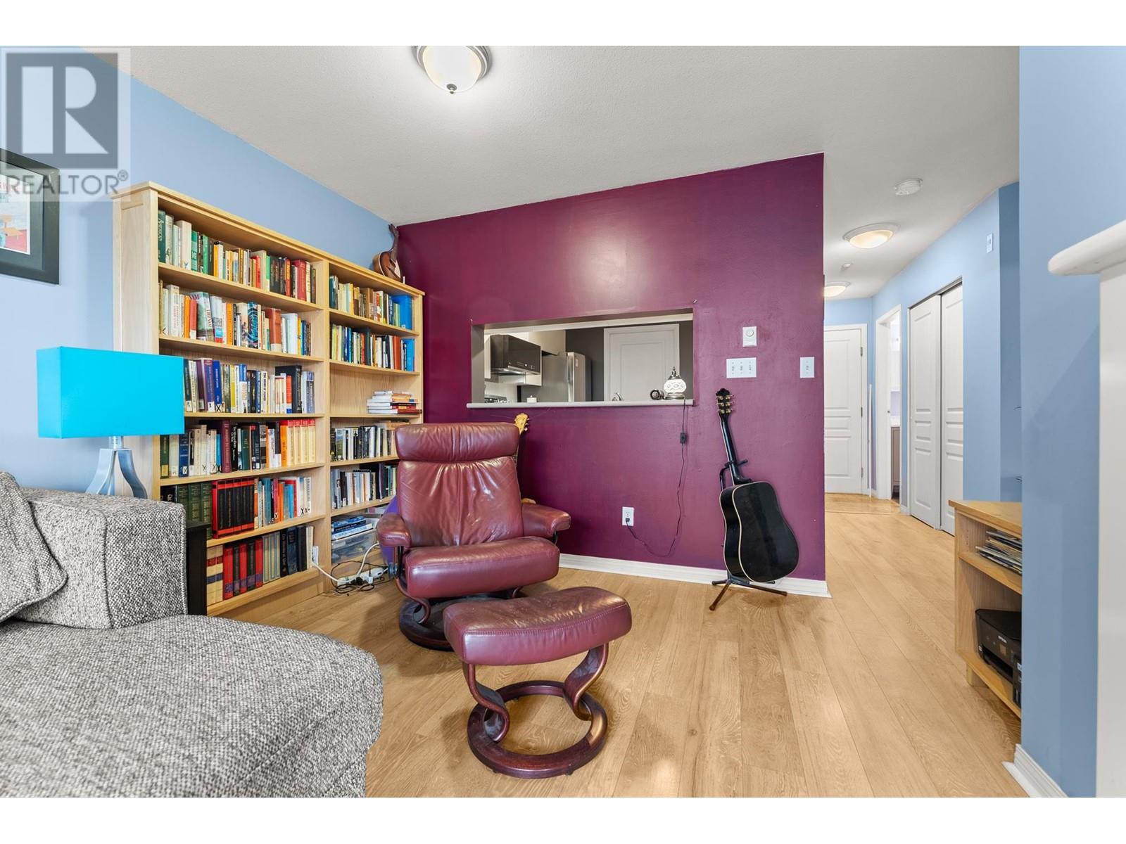 103 8420 Jellicoe Street, Vancouver, British Columbia  V5S 4T1 - Photo 3 - R2981551