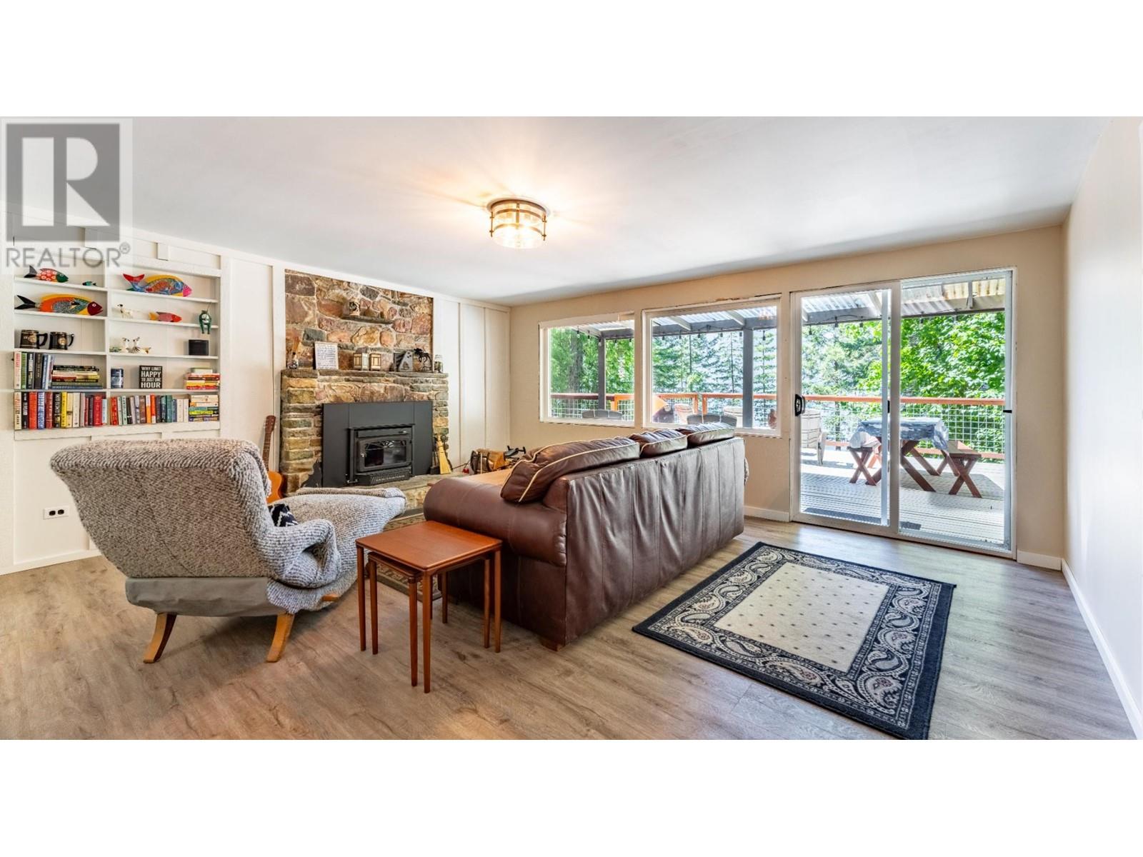 13507 3a Highway, Boswell, British Columbia  V0B 1A0 - Photo 4 - 10340484
