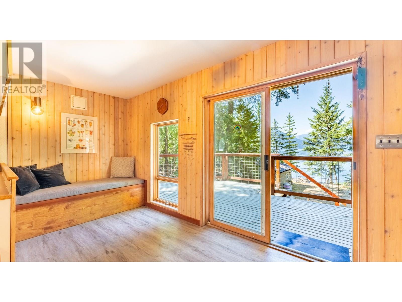 13507 3a Highway, Boswell, British Columbia  V0B 1A0 - Photo 6 - 10340484